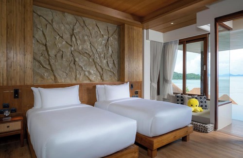 Siray Hotel | SINAE Phuket Luxury Hotel