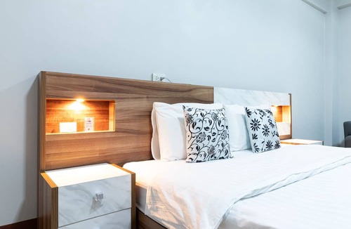 Chom Thong Hotel | Tree Place by Zuzu