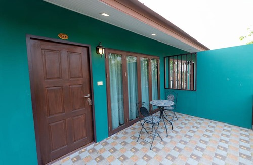 Ayutthaya Hotel | Vanida Resort - Halal