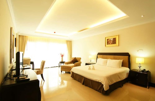 Central Pattaya Resort | LK Legend