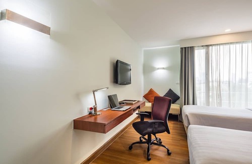 Ploenchit Hotel | Hotel Solo Sukhumvit 2