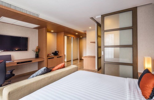Ploenchit Hotel | Hotel Solo Sukhumvit 2