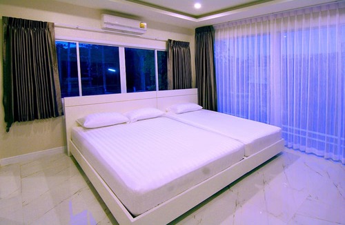 Hat Chao Samran Villa | Wan Villa