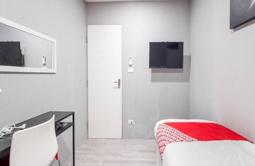Bang Chak Hotel | Bossa House Hostel & Cafe