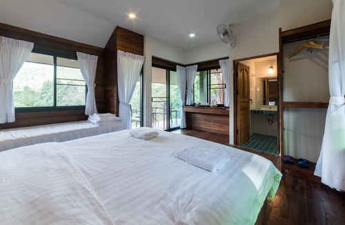 Mae Wang Hotel | Chiang Mai Elephant Friends