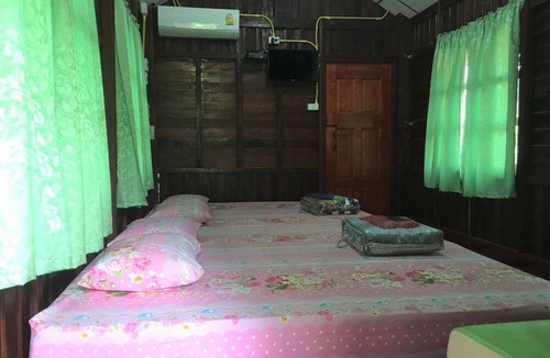 Ban Dung Hotel | Baan Pak Wangthong