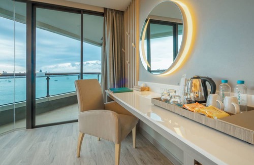North Pattaya Resort | Cape Dara Resort