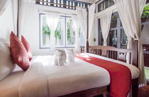 Wat Bowon Niwet Hotel | Baan Noppawong