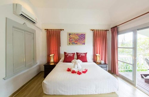 Ko Phi Phi Resort | Bayview Resort Phi Phi Island - Beach Front Resort