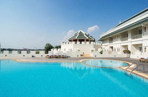 Bang Phut Hotel | Kalanan Riverside Resort