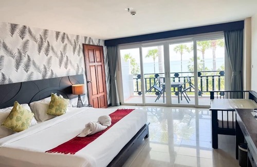 Pak Nam Pran Hotel | Pattawia Resort & Spa