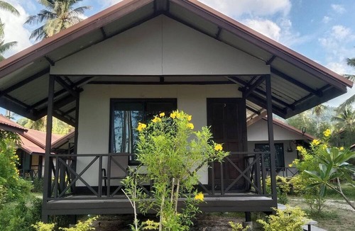 Chaloklum Hotel | Phangan Chalet Bungalows
