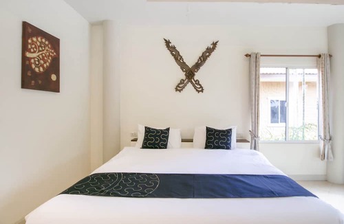 Hin Lek Fai Hotel | Capital O 961 Baan Dow Chompoo Resort