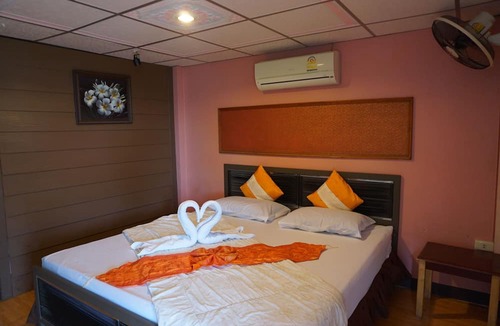 Don Sak Hotel | Wanghin Bungalow Donsak
