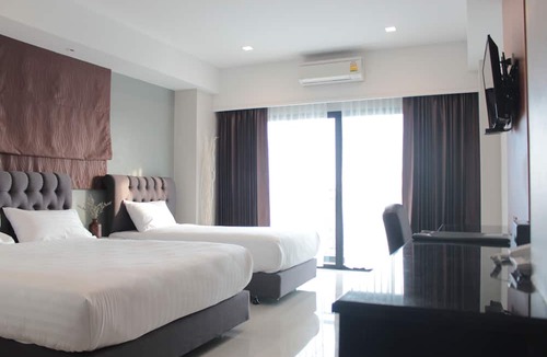 Lat Krabang Hotel | Golden Foyer Suvarnabhumi Airport Hotel