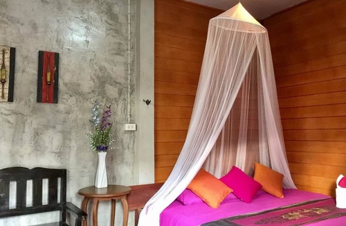 Mae Kon Hotel | Ruen Lamai Lanna