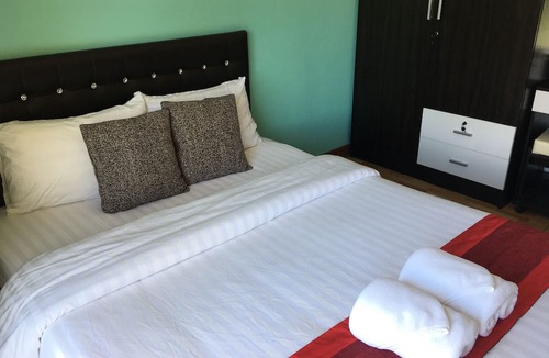 Prachinburi Hotel | Greenfield Residence