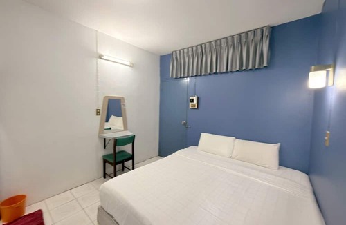 Khlang Hotel | V.House Nakhon