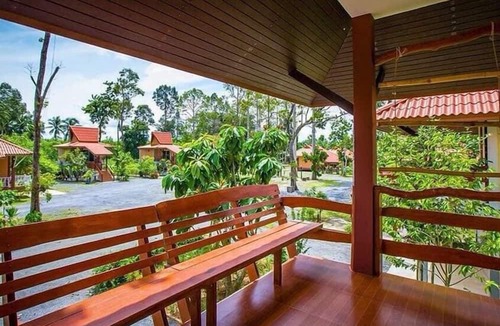 Chaloem Phra Kiat Hotel | Phuengluang Resort