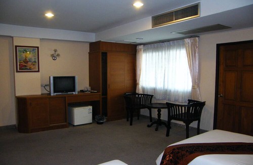 Sing Buri Hotel | Grand Leo Hotel