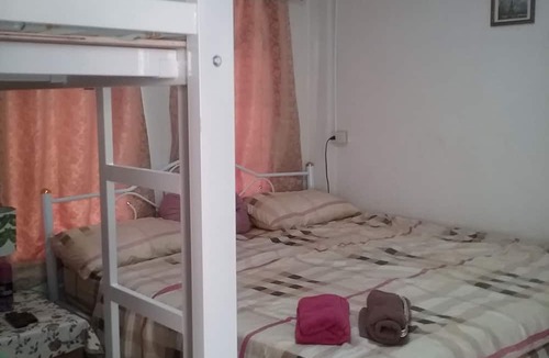 Yan Nawa Hostel | Danee Hostel