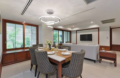 Wattana Hotel | Centre Point Sukhumvit Thong Lo