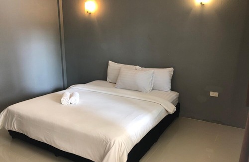 Sai Thai Hotel | Pine Home