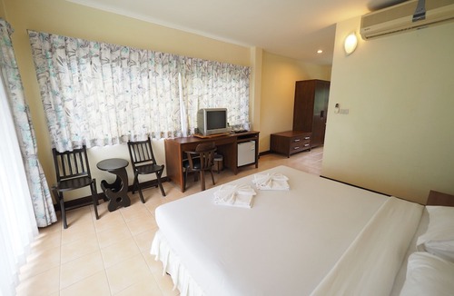 Thab Prik Hotel | Cabbages & Condoms Inn Krabi