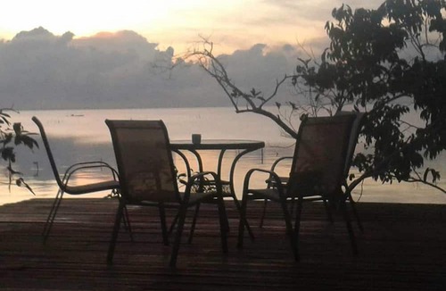 Khuan Khanun Hotel | Lake House