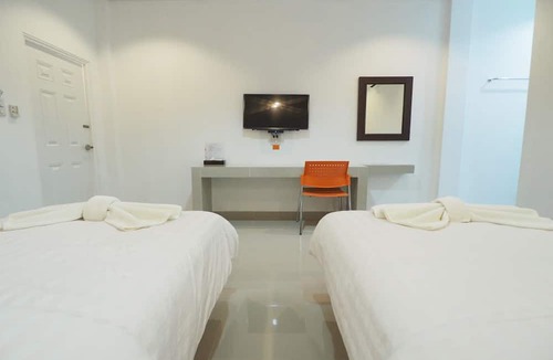 Surin Hotel | The Phant Hotel