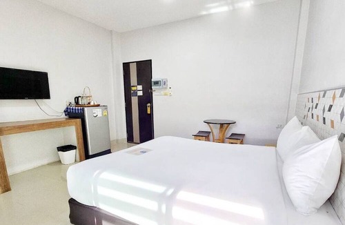 Lam Plai Mat Hotel | Thanaphat Place