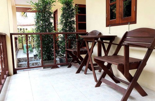Cherngtalay Hotel | Ron's Bungalow