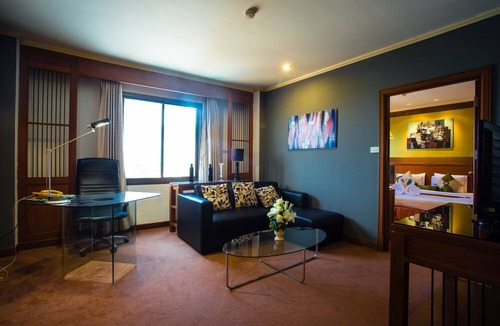 Suphan Buri Hotel | Songphanburi Hotel