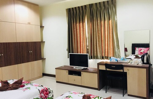 Ban Suan Hotel | Thani Residence
