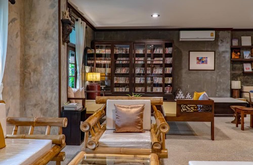 Wat Ket Hotel | Sunny V Hotel
