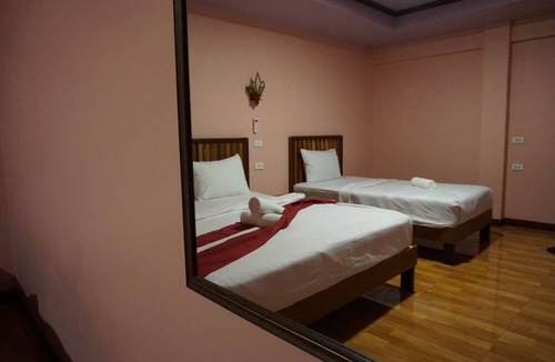 Lampang Hotel | Lampang Bouteak Resort