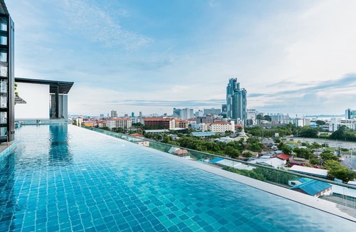 Nong Prue Hotel | SureStay Plus by Best Western T Pattaya