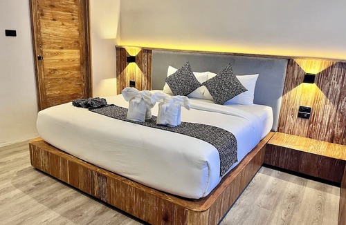Satun Hostel | The Chic Lipe - Hostel