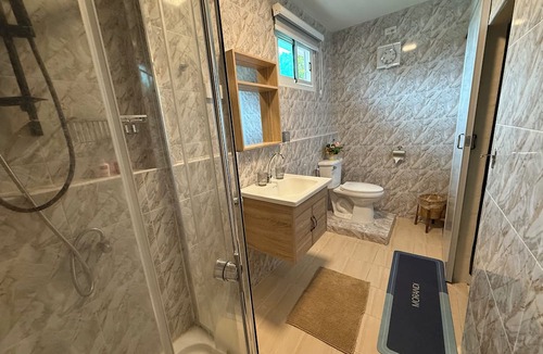 Saraphi Hotel | Saku Boutique Homestay