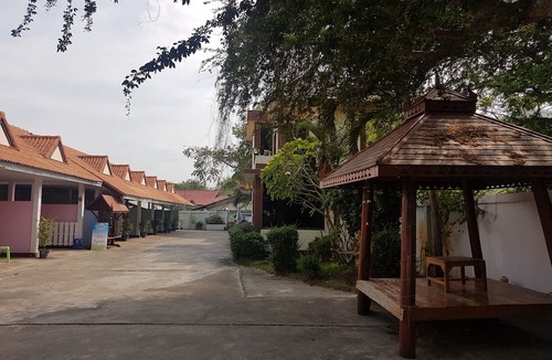 Warin Chamrap Hotel | Wanjai Resort