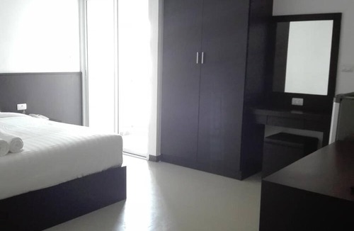 Mak Khaeng Hotel | UD House