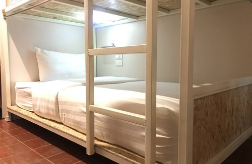 Su Thep Hostel | Insight Hostel