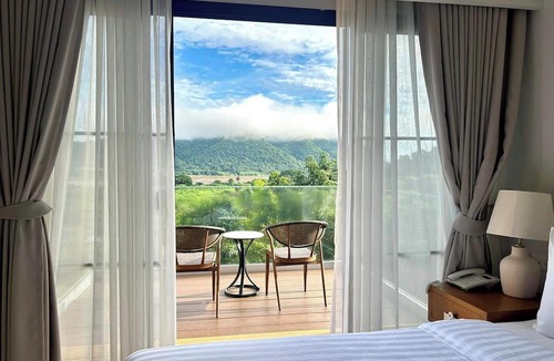 Chiang Khan Hotel | Chiangkhan River Green Hill