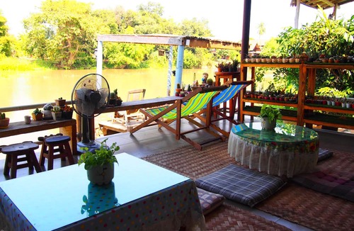 Doem Bang Hotel | Tahjeen River Home