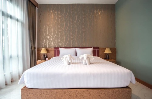 Prakhon Chai Hotel | Eireann Boutique Hotel
