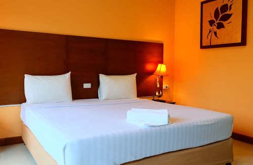 Kamphaeng Phet Hotel | Baan Suanphet Resort