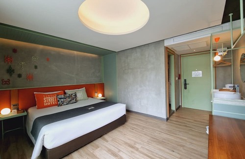 Ban Phan Thom Hotel | Samsen Street Hotel