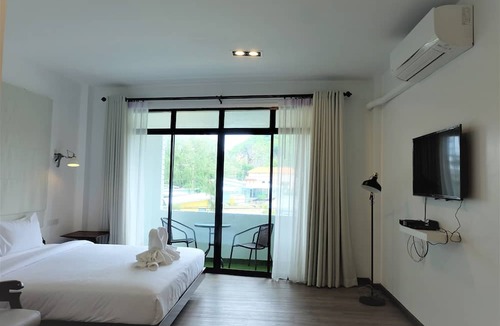 Pak Nam Pran Hotel | Rublom & Chomview Huahin Pranburi