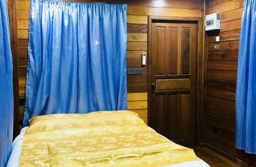 Wichian Buri Hotel | We Care Resort