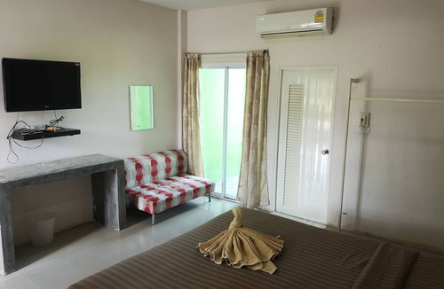 Chatturat Hotel | The Palm Village